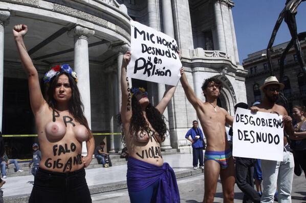 Deze afbeelding heeft een leeg alt-attribuut; de bestandsnaam is FEMEN-in-Mexico-januari-2014.jpg